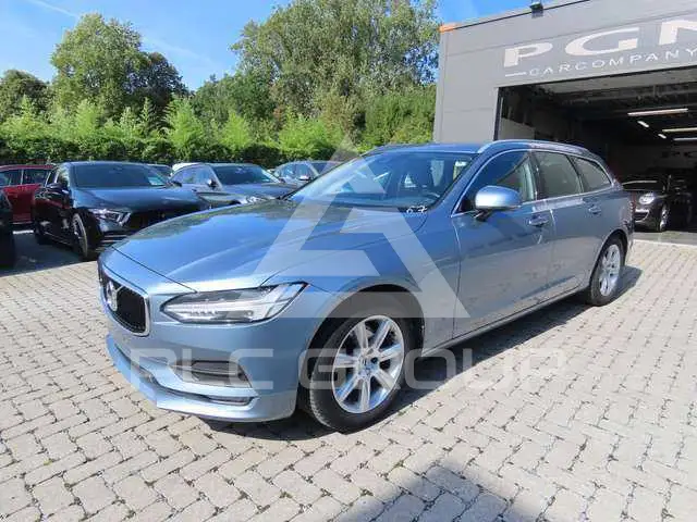 2017 Volvo V90