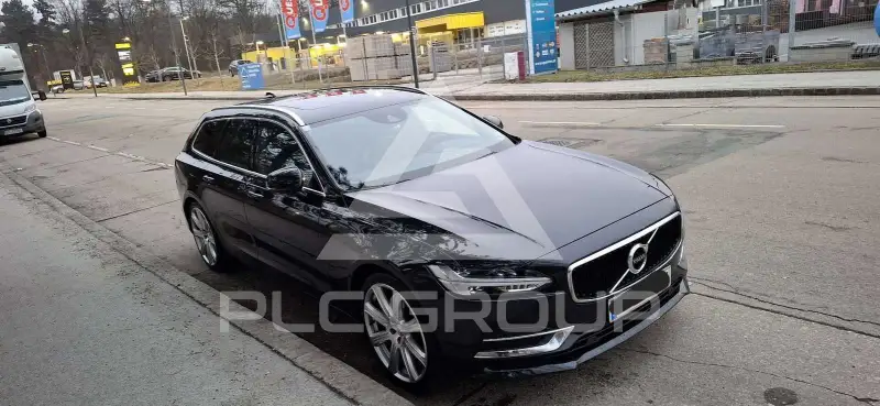 2017 Volvo V90