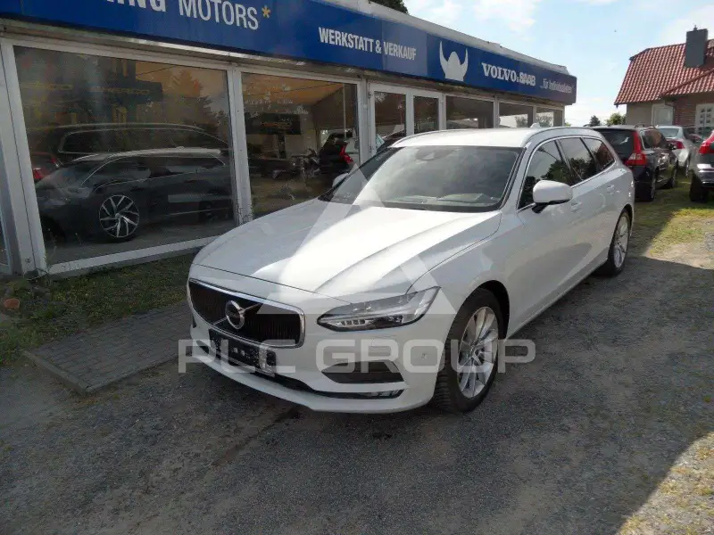 2017 Volvo V90