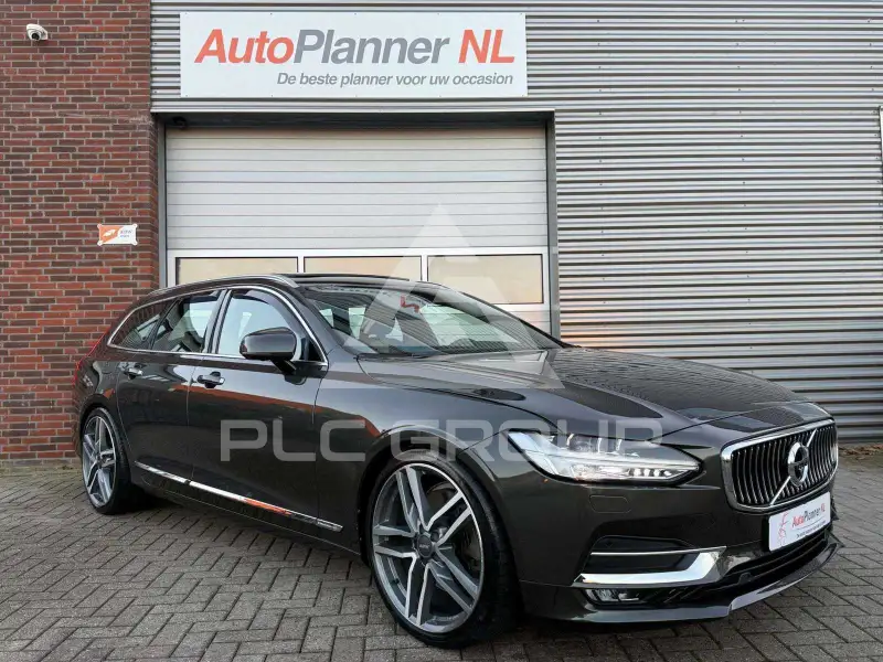 2017 Volvo V90