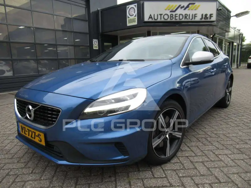 2017 Volvo V40