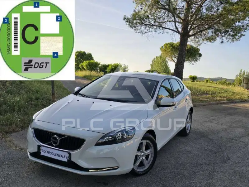 2017 Volvo V40