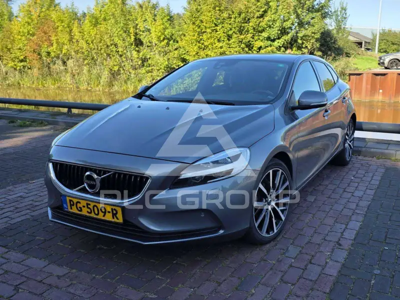 2017 Volvo V40