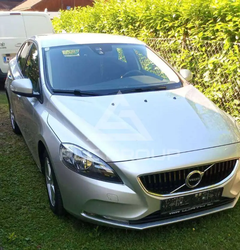 2017 Volvo V40