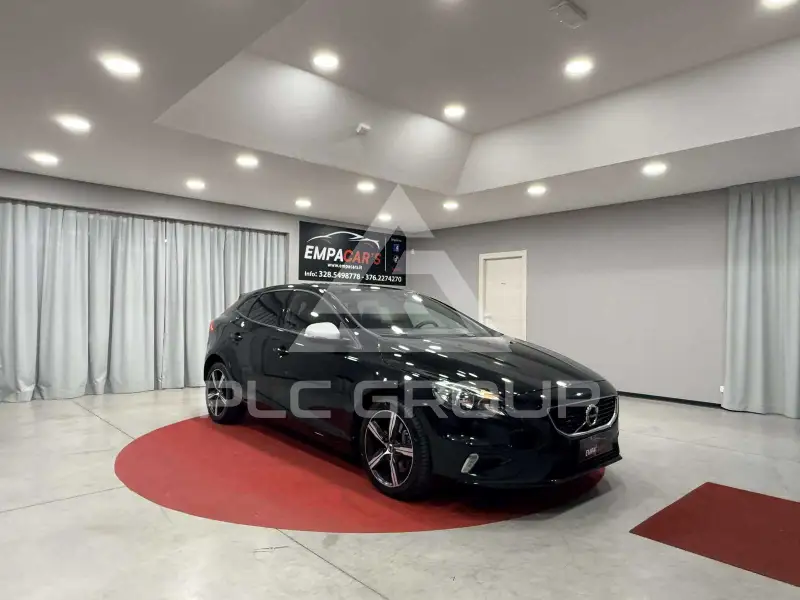 2017 Volvo V40