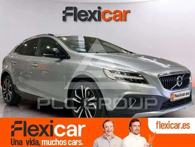 2017 Volvo V40