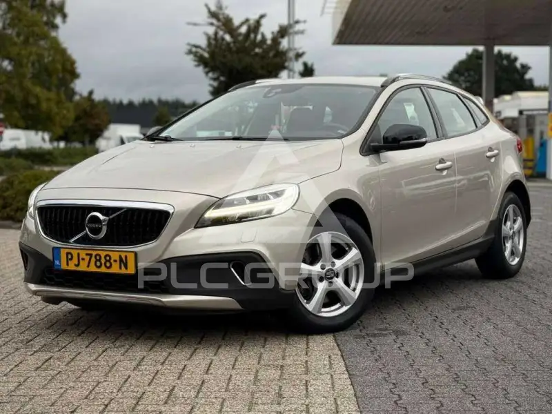 2017 Volvo V40