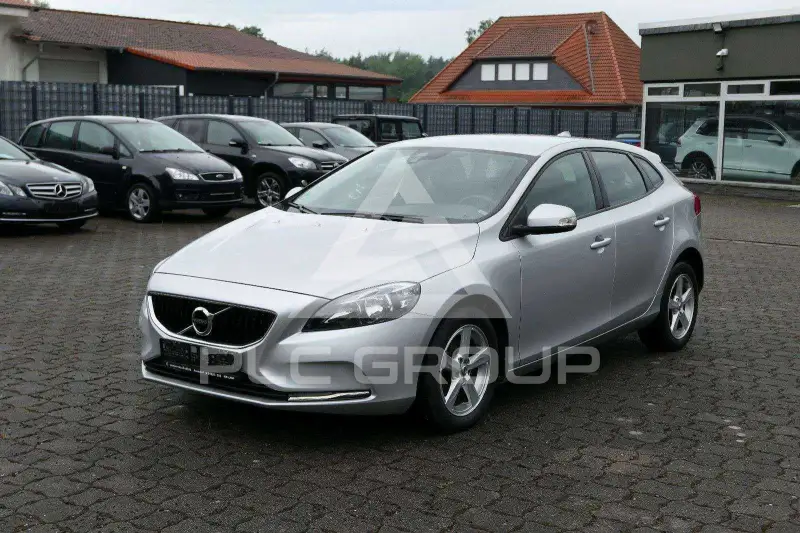 2017 Volvo V40