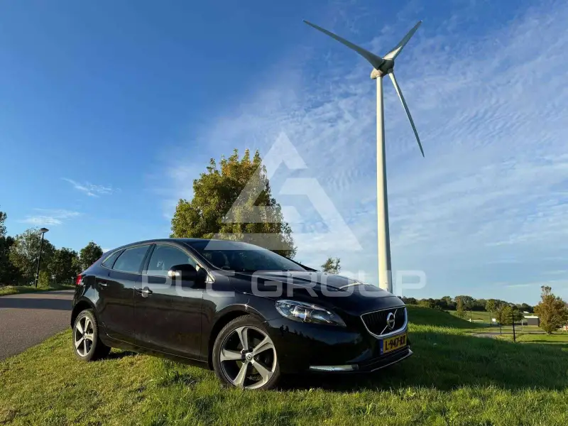 2017 Volvo V40
