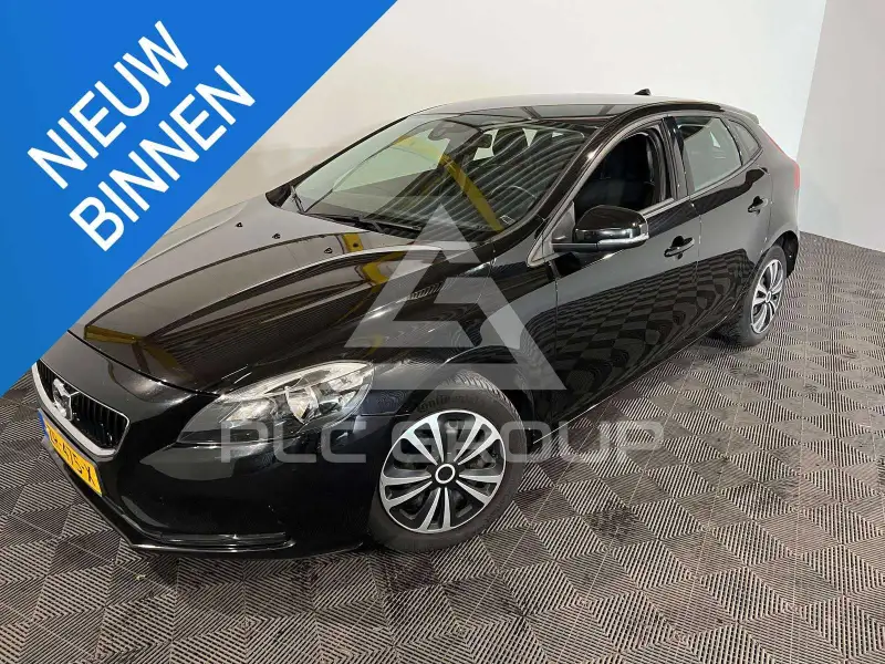2017 Volvo V40