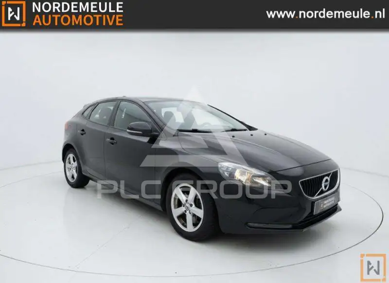 2017 Volvo V40