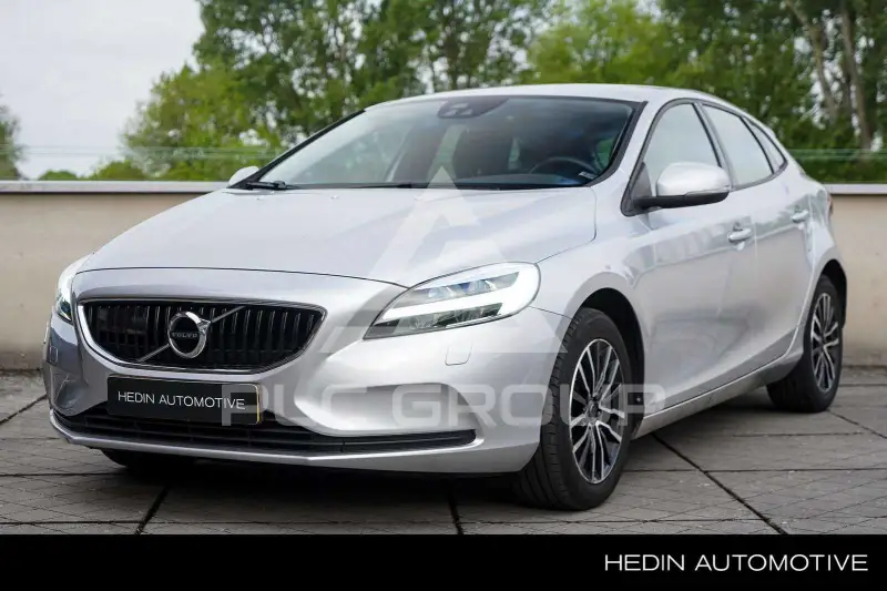 2017 Volvo V40