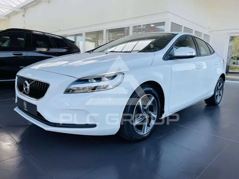 2017 Volvo V40