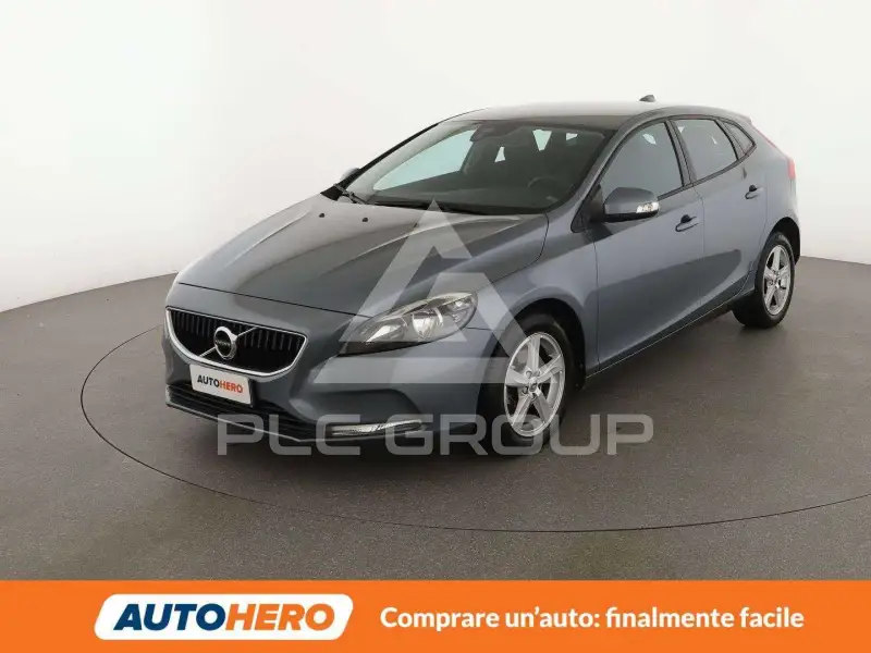 2017 Volvo V40