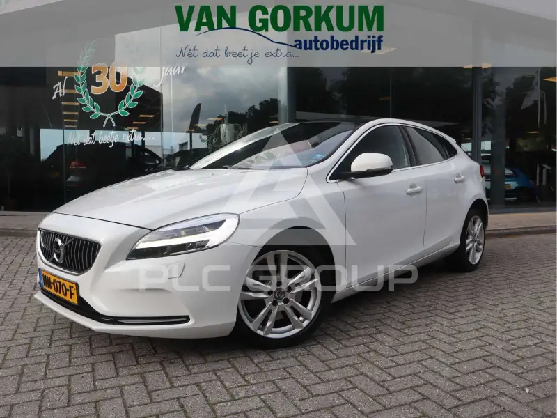 2017 Volvo V40