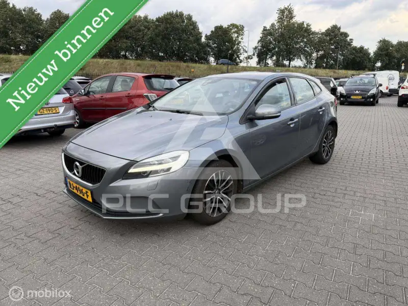 2017 Volvo V40