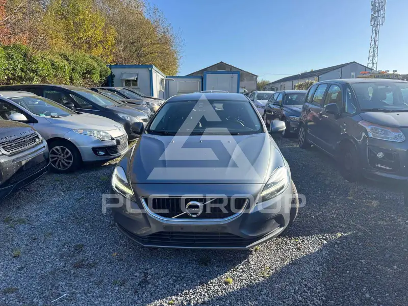 2017 Volvo V40
