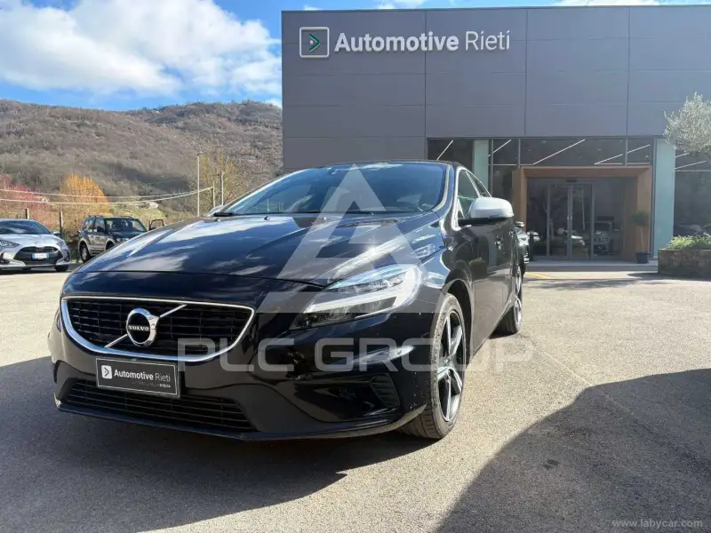 2017 Volvo V40