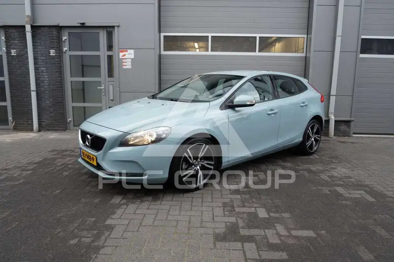 2017 Volvo V40