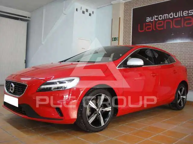 2017 Volvo V40