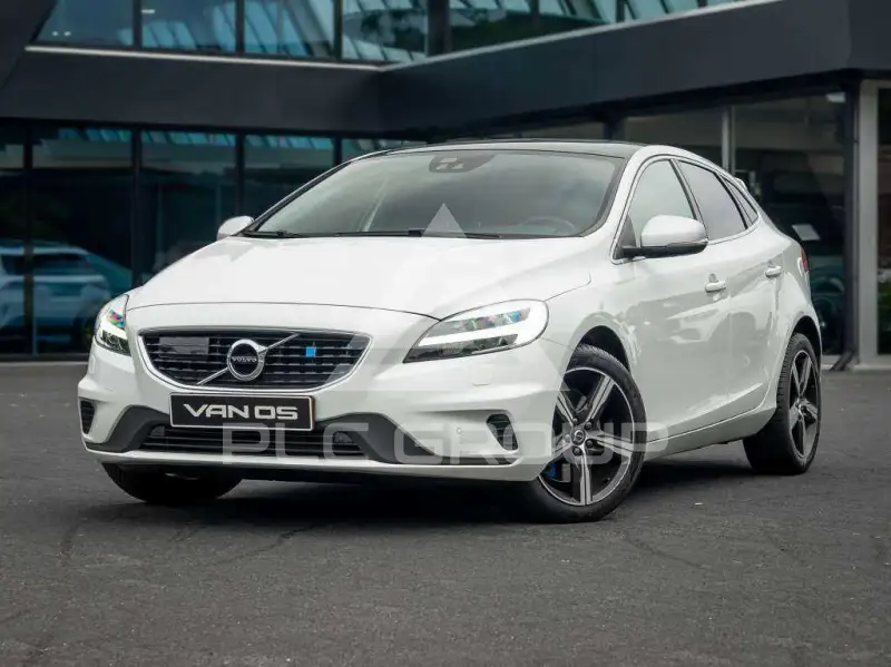 2017 Volvo V40