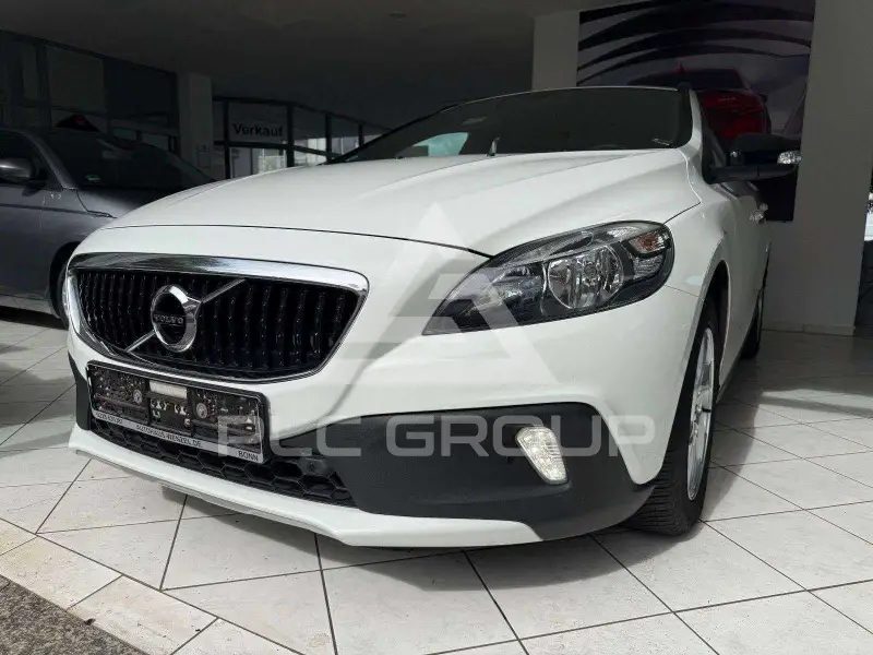 2017 Volvo V40