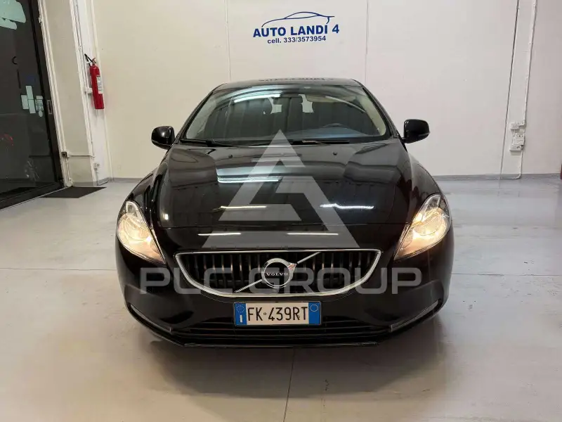 2017 Volvo V40
