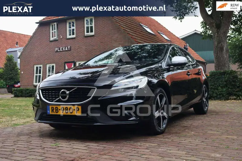 2017 Volvo V40