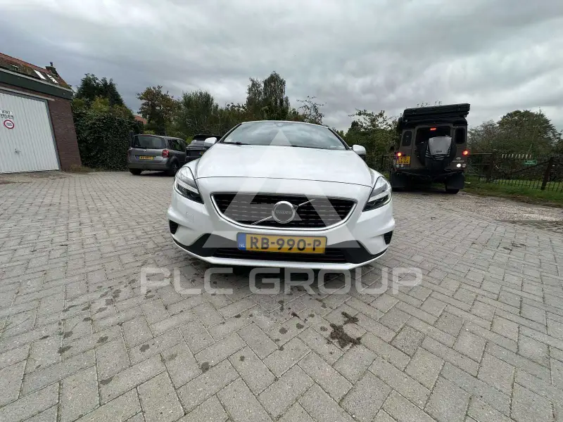 2017 Volvo V40