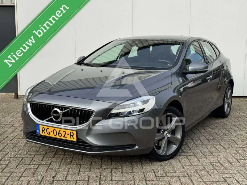 2017 Volvo V40