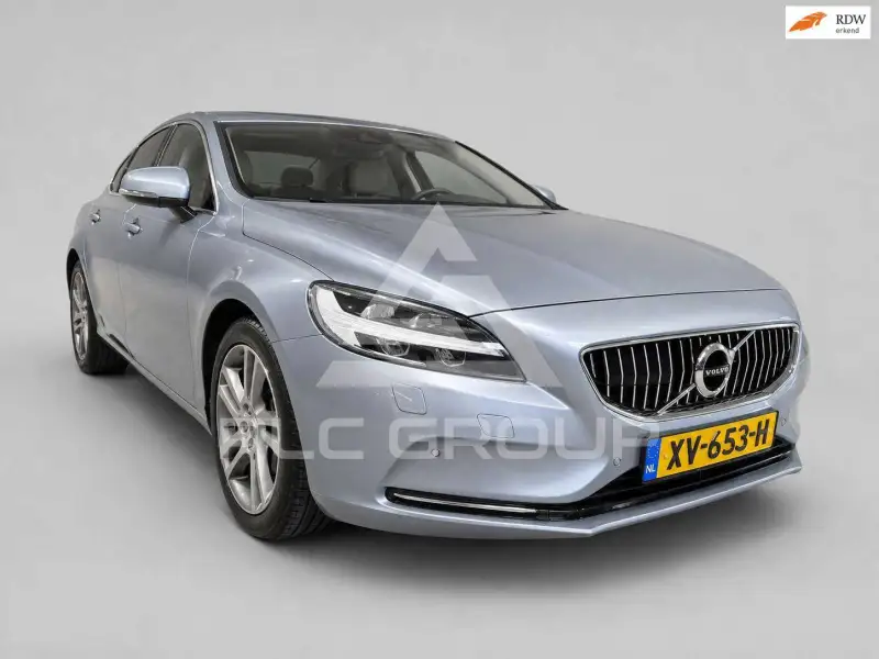 2017 Volvo V40