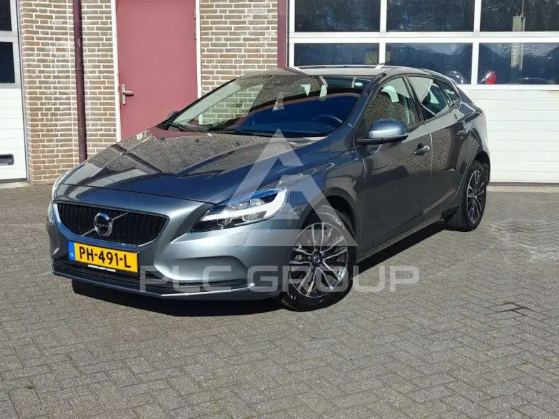 2017 Volvo V40
