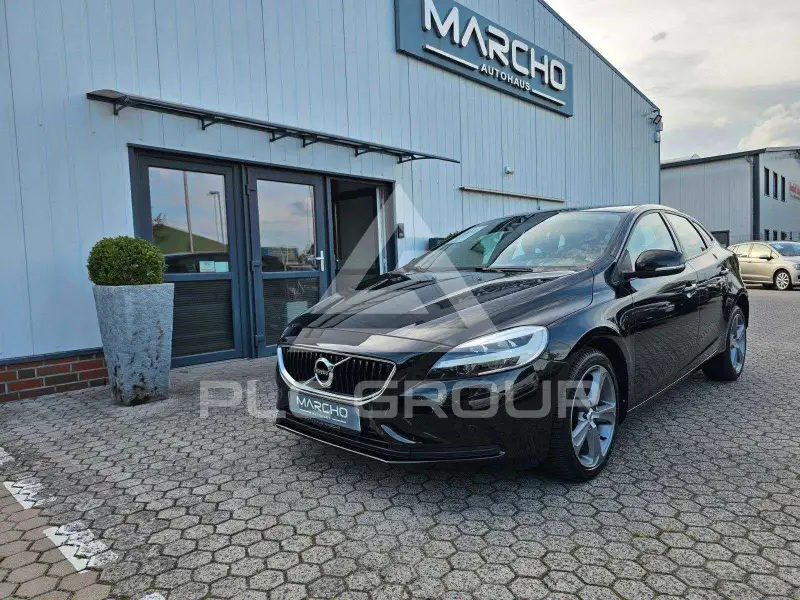 2017 Volvo V40