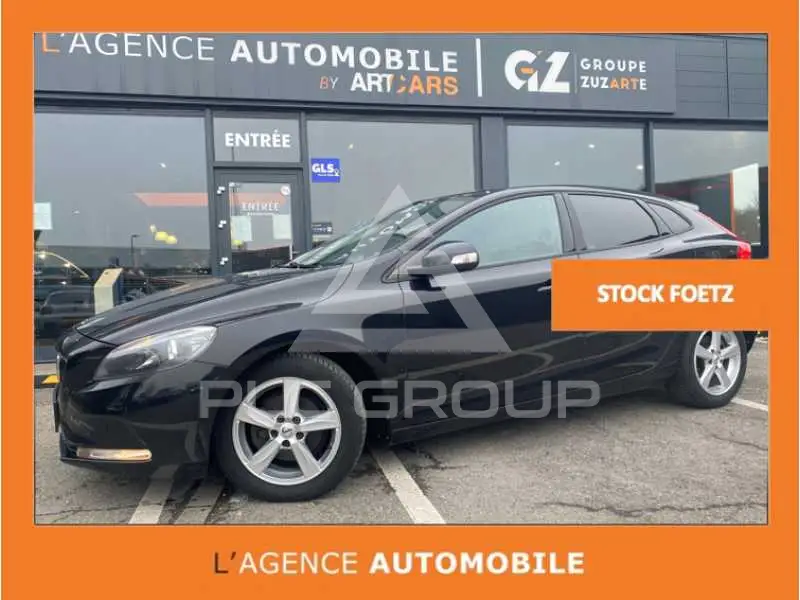2017 Volvo V40