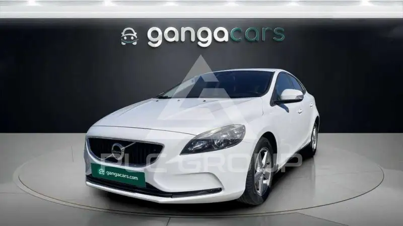 2017 Volvo V40