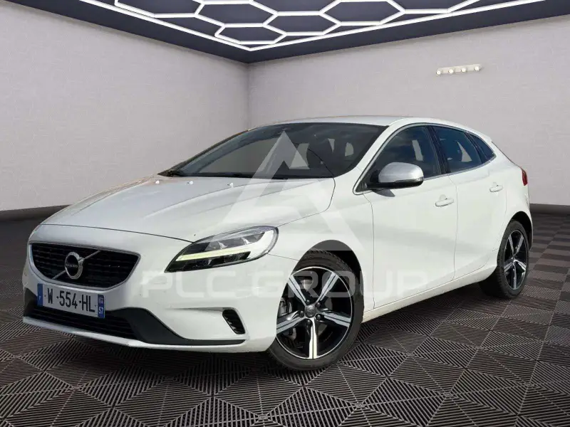 2017 Volvo V40
