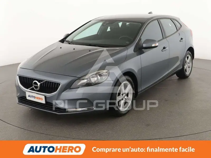 2017 Volvo V40