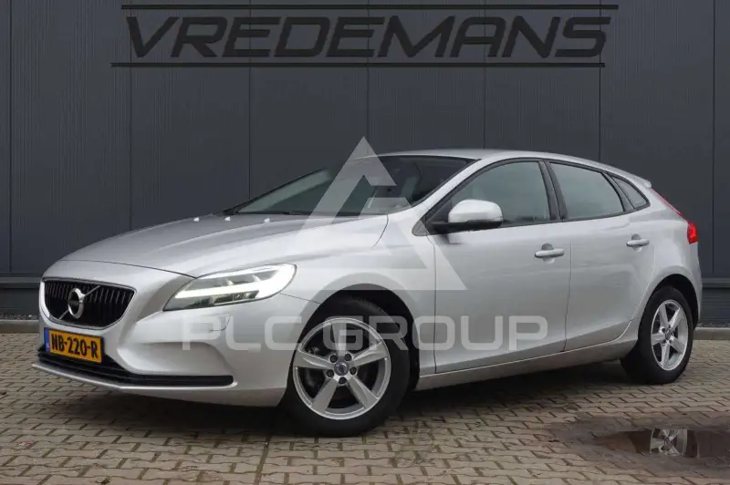 2017 Volvo V40