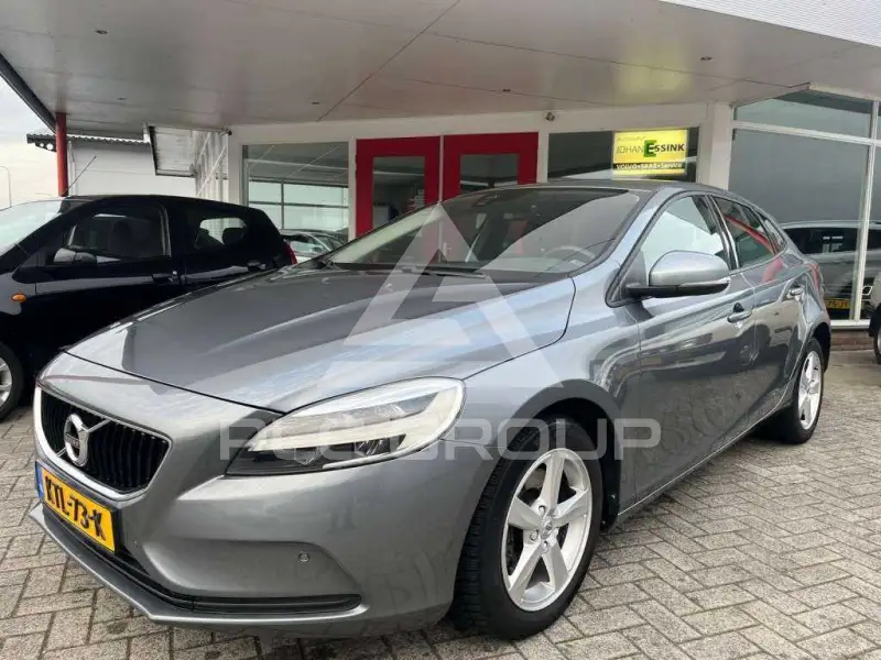 2017 Volvo V40
