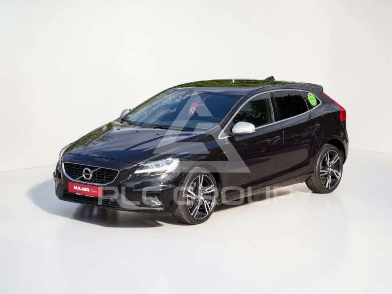 2017 Volvo V40