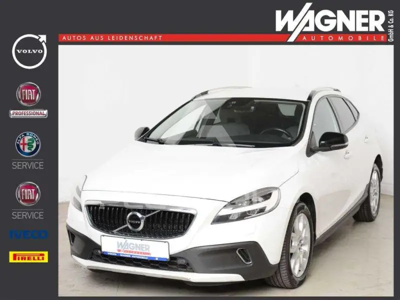 2017 Volvo V40