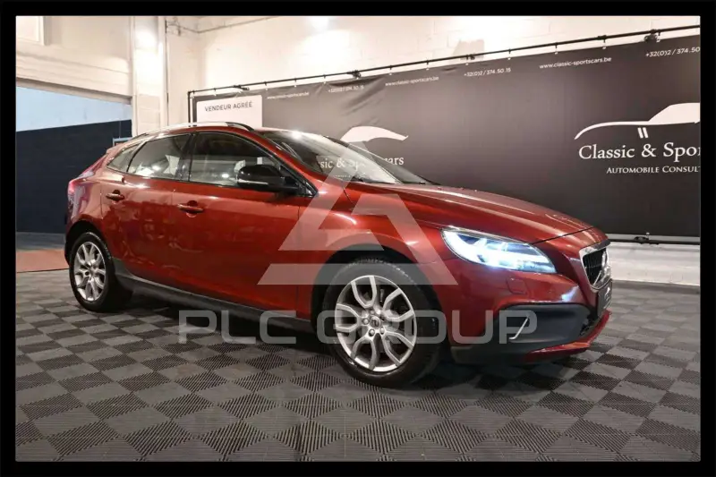 2017 Volvo V40