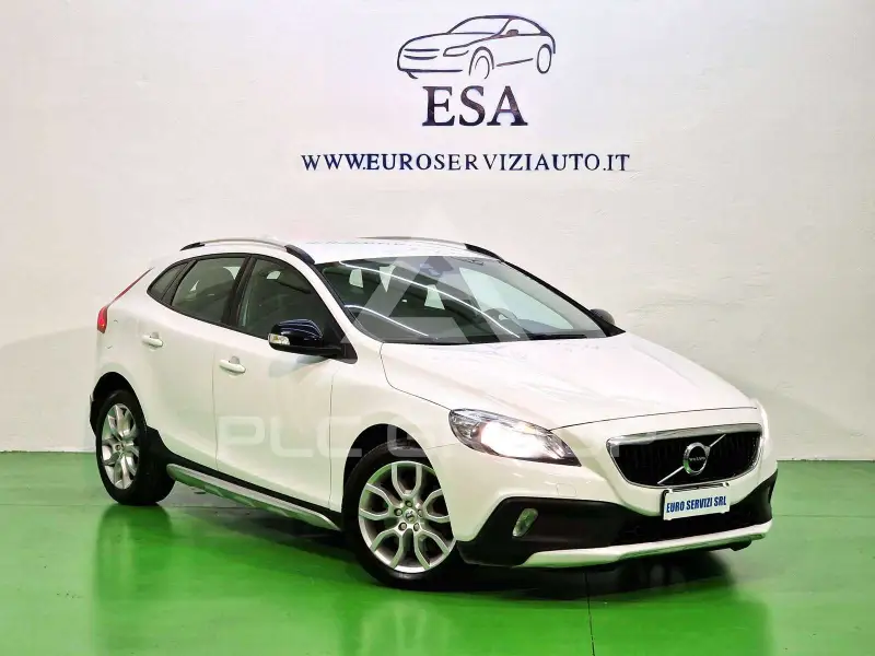 2017 Volvo V40