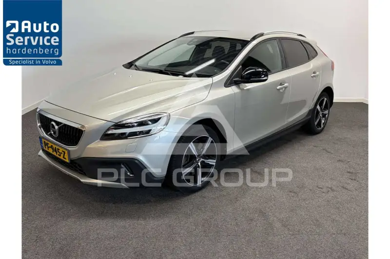 2017 Volvo V40