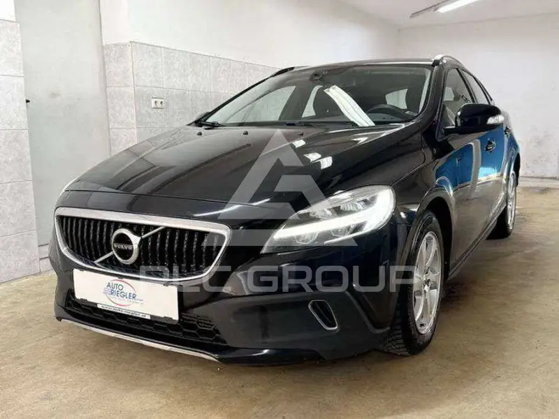 2017 Volvo V40