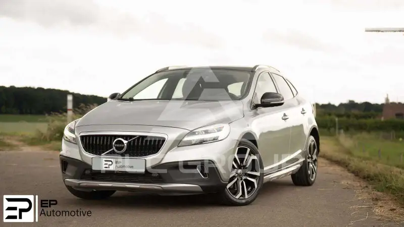 2017 Volvo V40