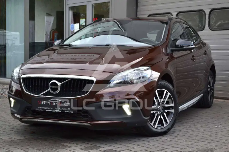 2017 Volvo V40
