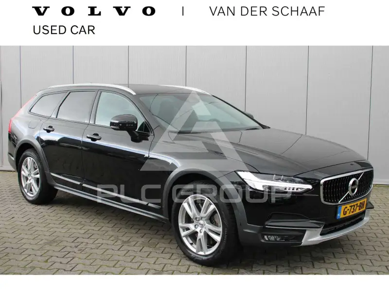 2017 Volvo V90