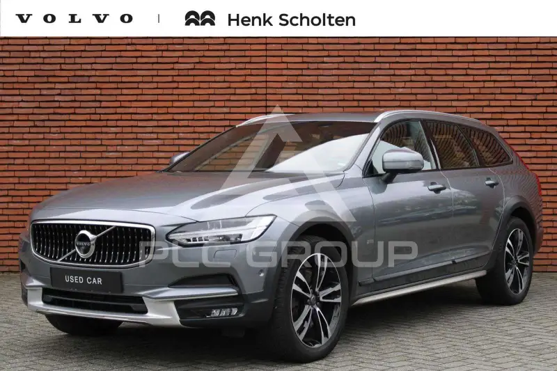 2017 Volvo V90