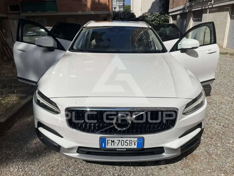 2017 Volvo V90